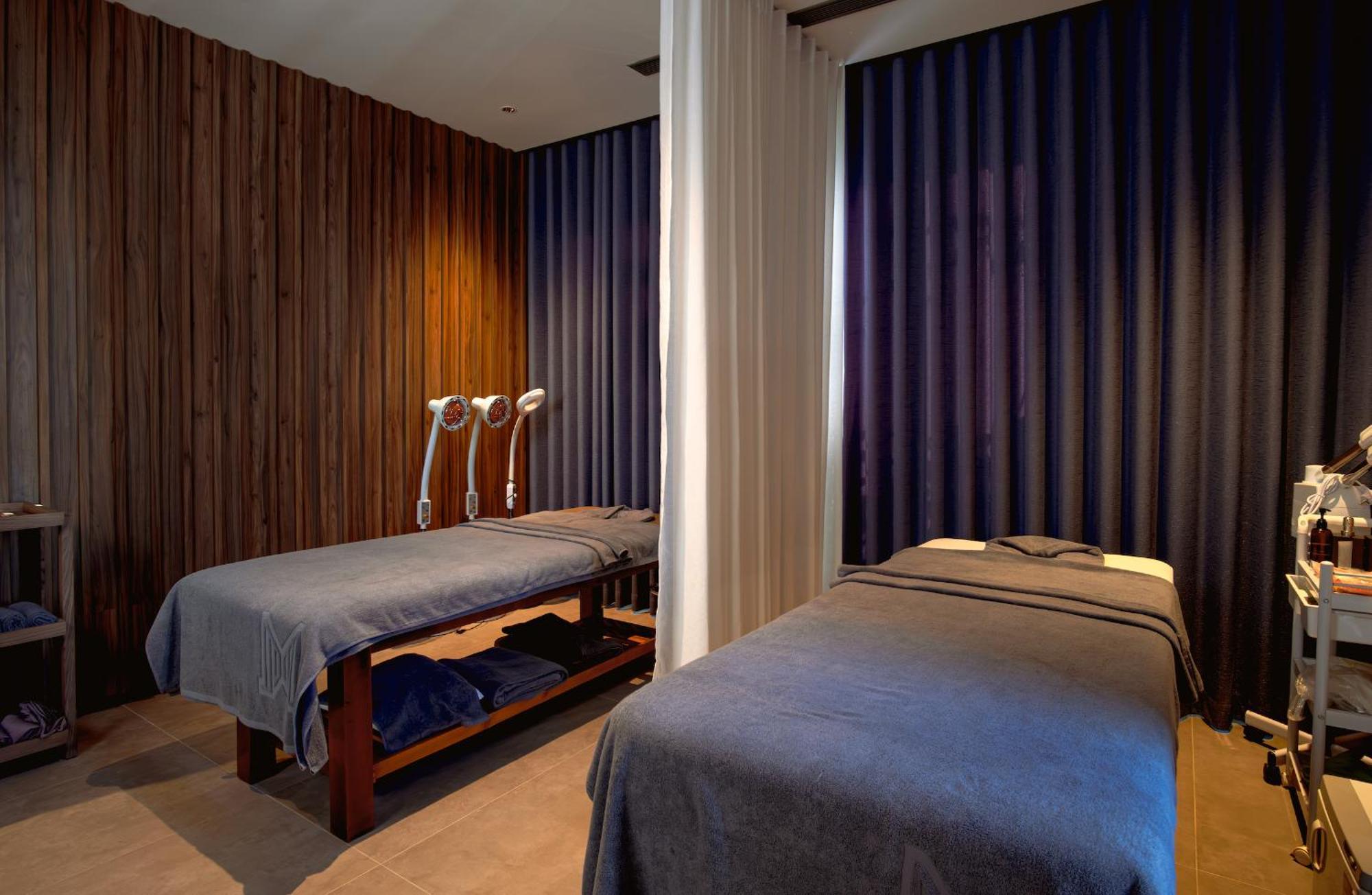 M Hotel Danang Kültér fotó Massage beds