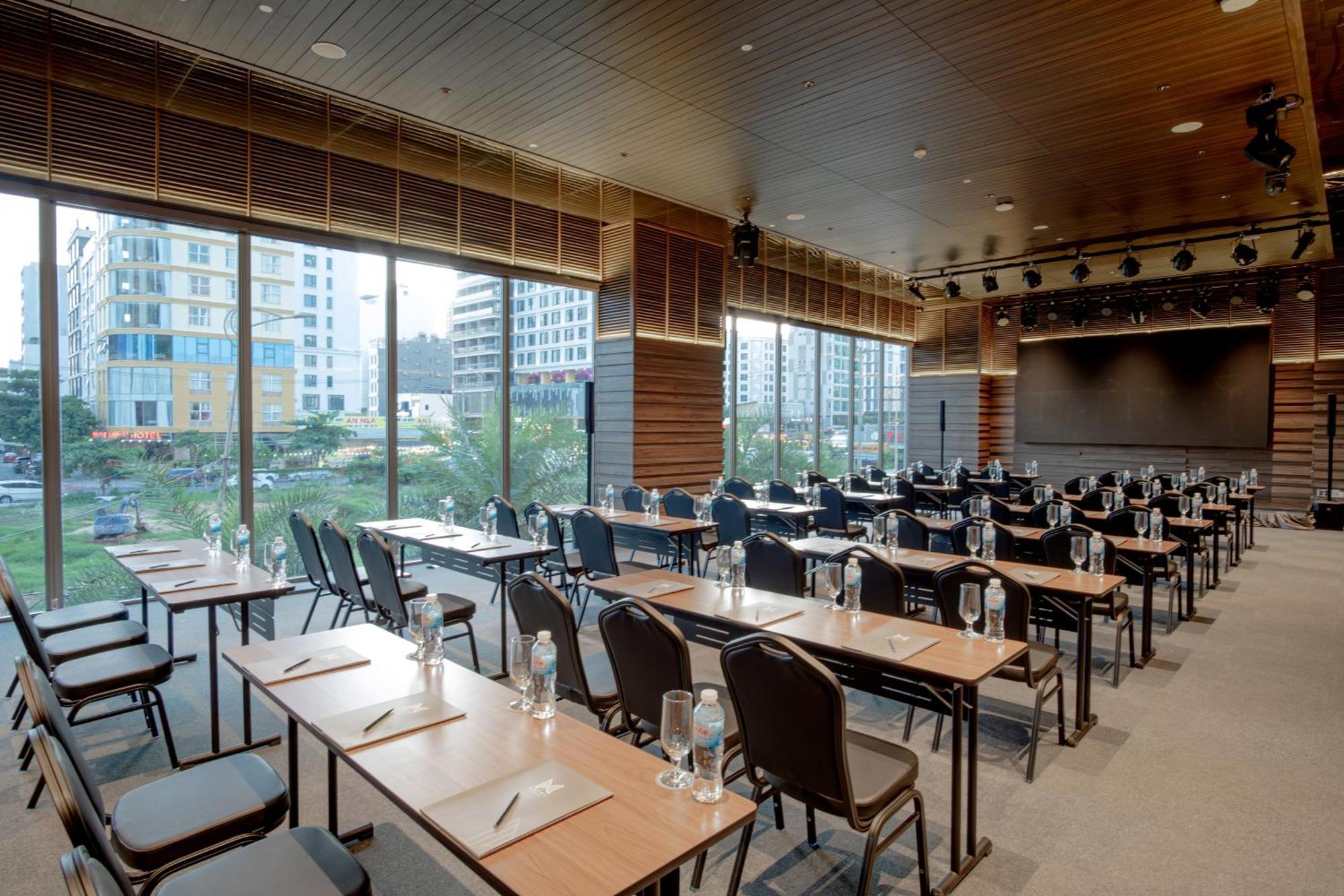 M Hotel Danang Kültér fotó The Auditorium